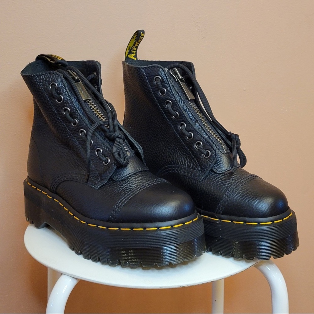 Dr. Marten’s  Sinclair boots NWOT